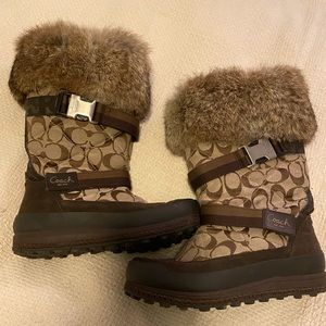 Coach Mariette rabbit fur trim winter boots W 6M